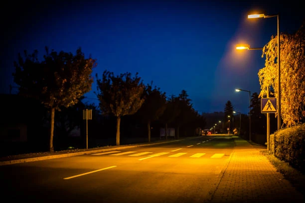 Disegno notturno in controluce Silhouette Tecniche di contrasto notturno Atmosfera Prospettiva